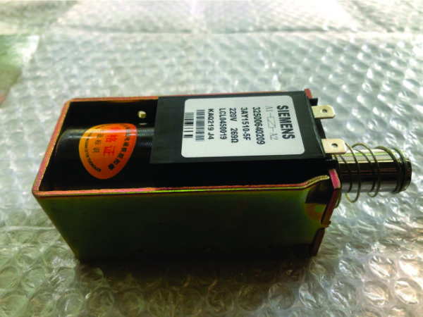 CUỘN HÚT ĐÓNG CẮT SIEMENS 3AY1510-5F 269 Ohm 220Vdc