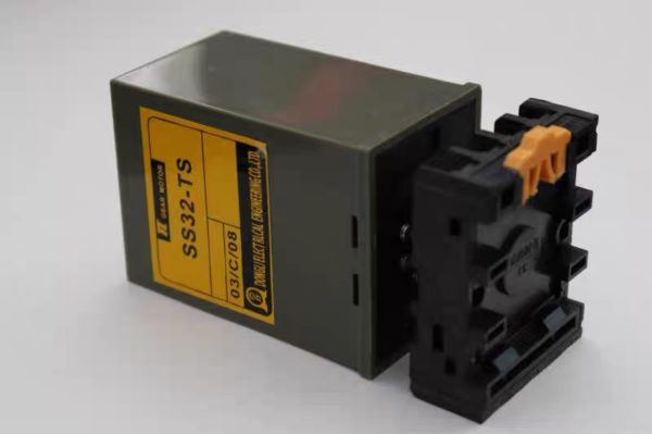 BỘ ĐIỀU CHỈNH TỐC ĐỘ GEAR MOTOR (SS-32/220V-3A) - Image 3
